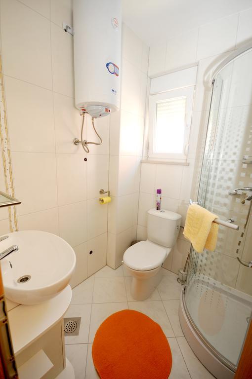 Apartmani- Lastro Trogir Zimmer foto